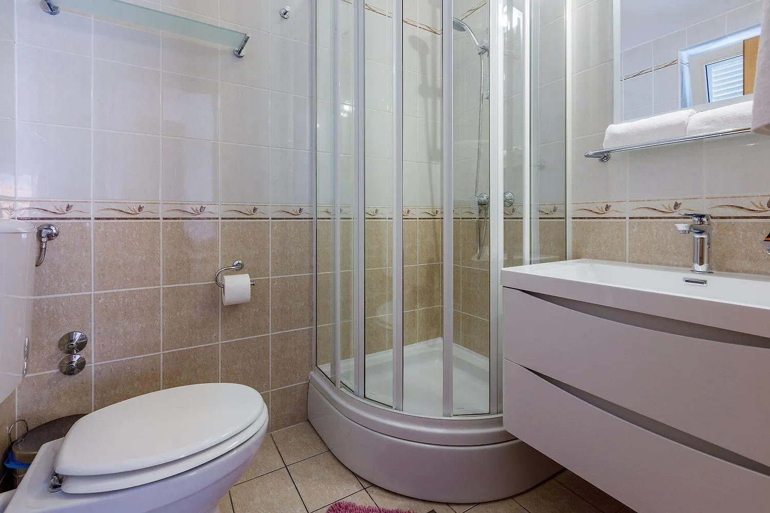 Bezauberndes Studio Nur 100 Meter Zum Strand Mit Sauna, Whirlpool, Meerblick, Wifi Dramalj Croatia