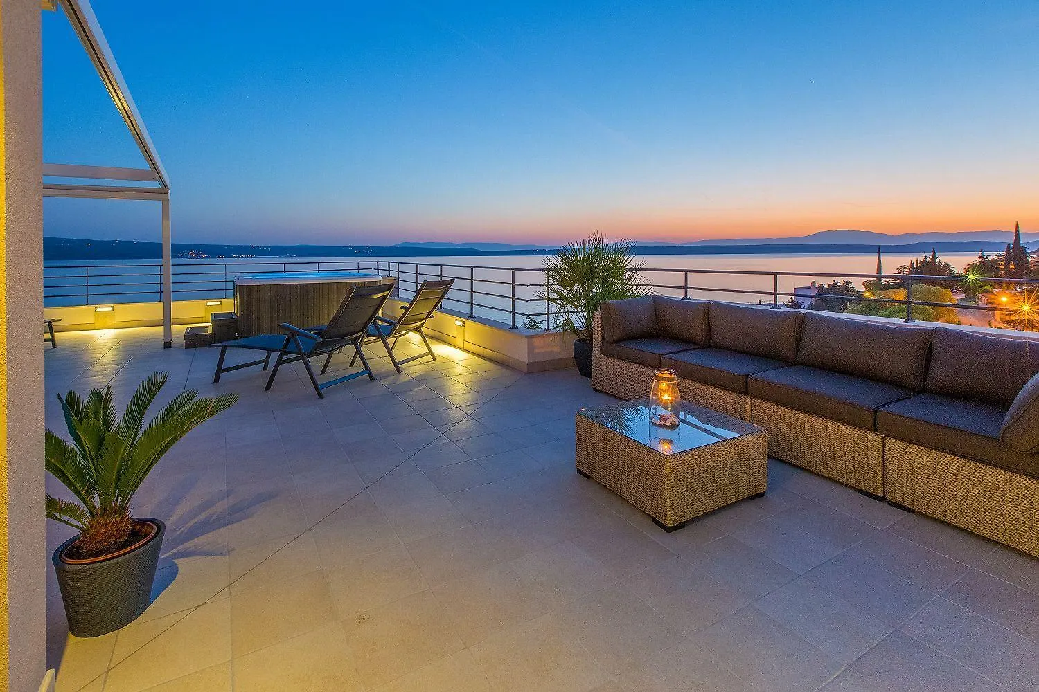 Bezauberndes Studio Nur 100 Meter Zum Strand Mit Sauna, Whirlpool, Meerblick, Wifi Dramalj Croatia