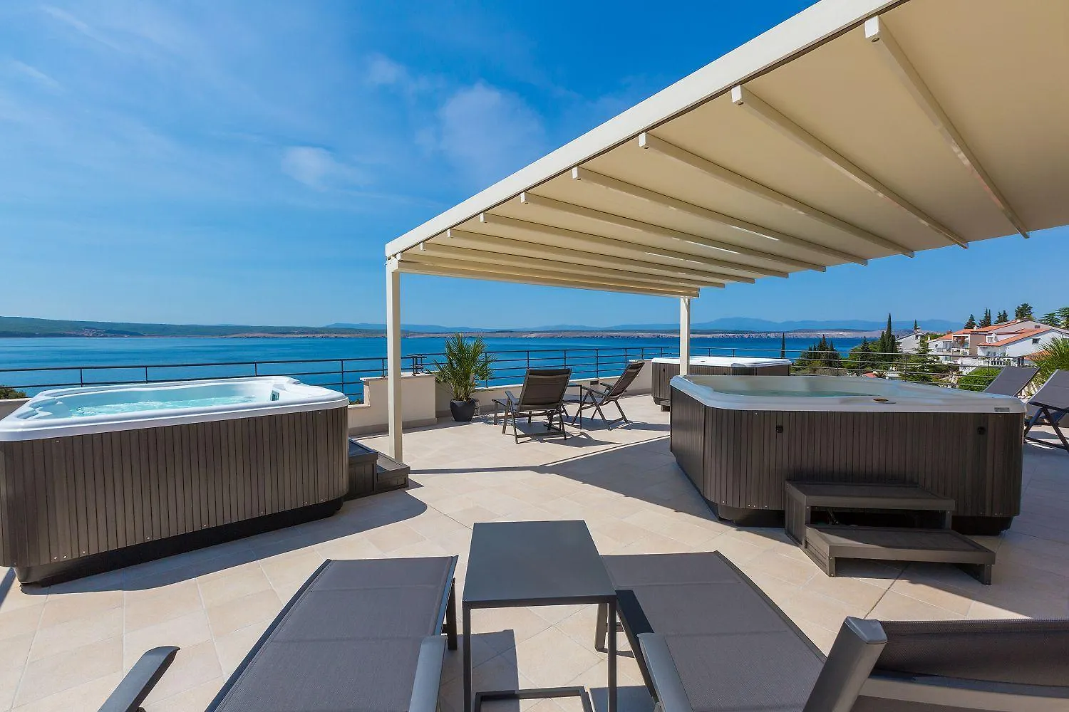 Bezauberndes Studio Nur 100 Meter Zum Strand Mit Sauna, Whirlpool, Meerblick, Wifi Dramalj